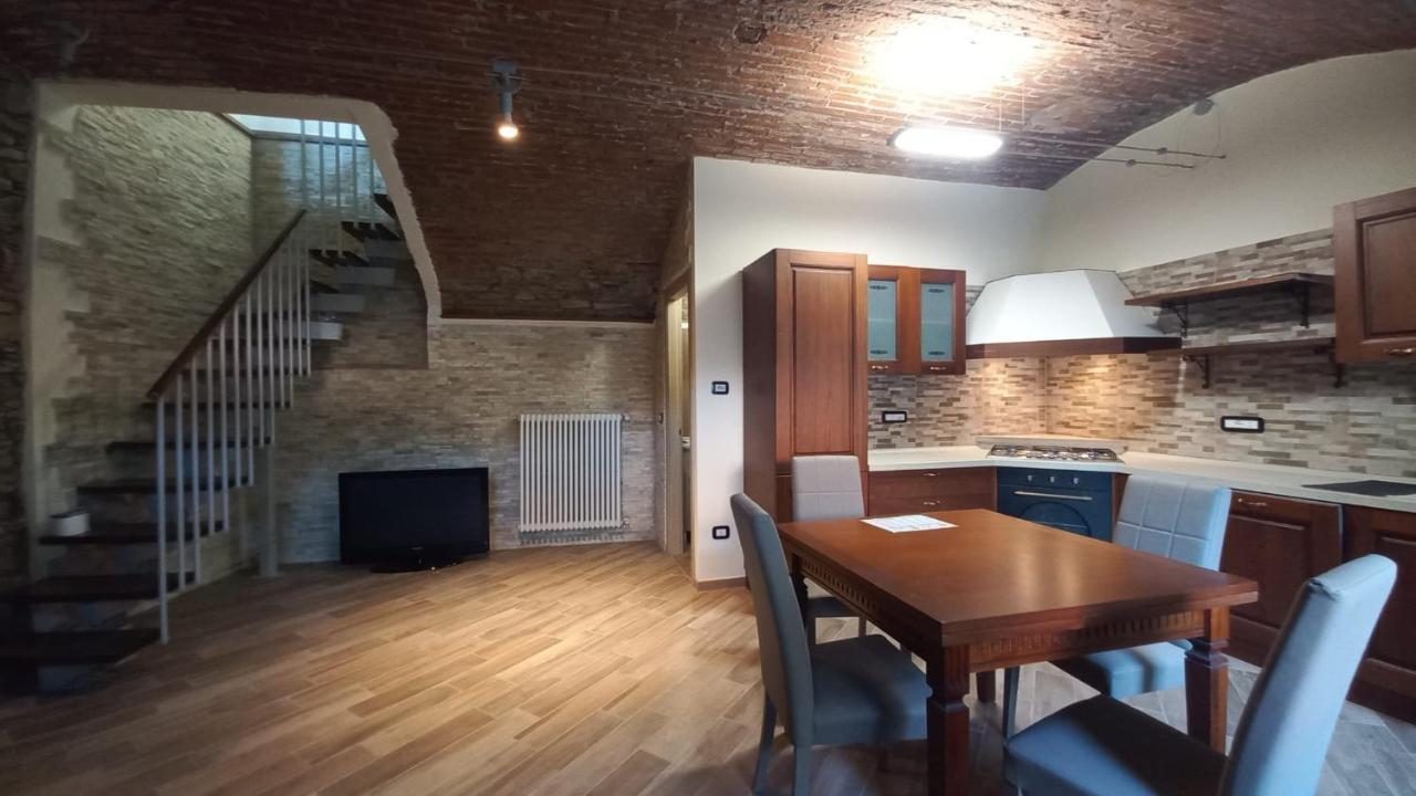 La Maison Du Chateau Cremolino Buitenkant foto